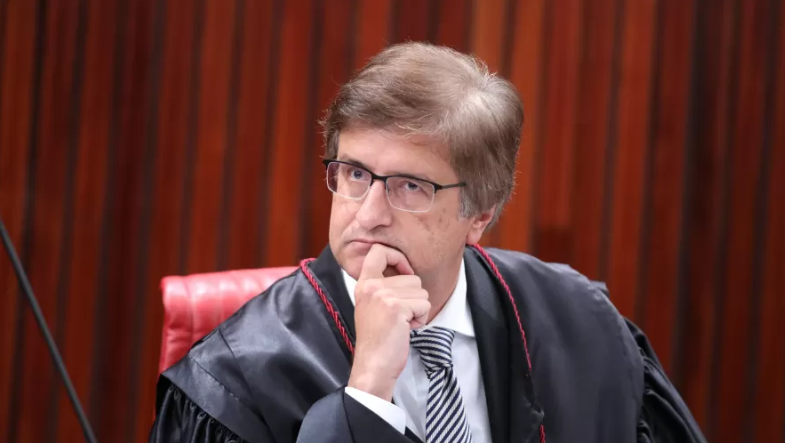 Omissão ou Prudência? A Pressão sobre Paulo Gonet para Investigar Ministros do STF